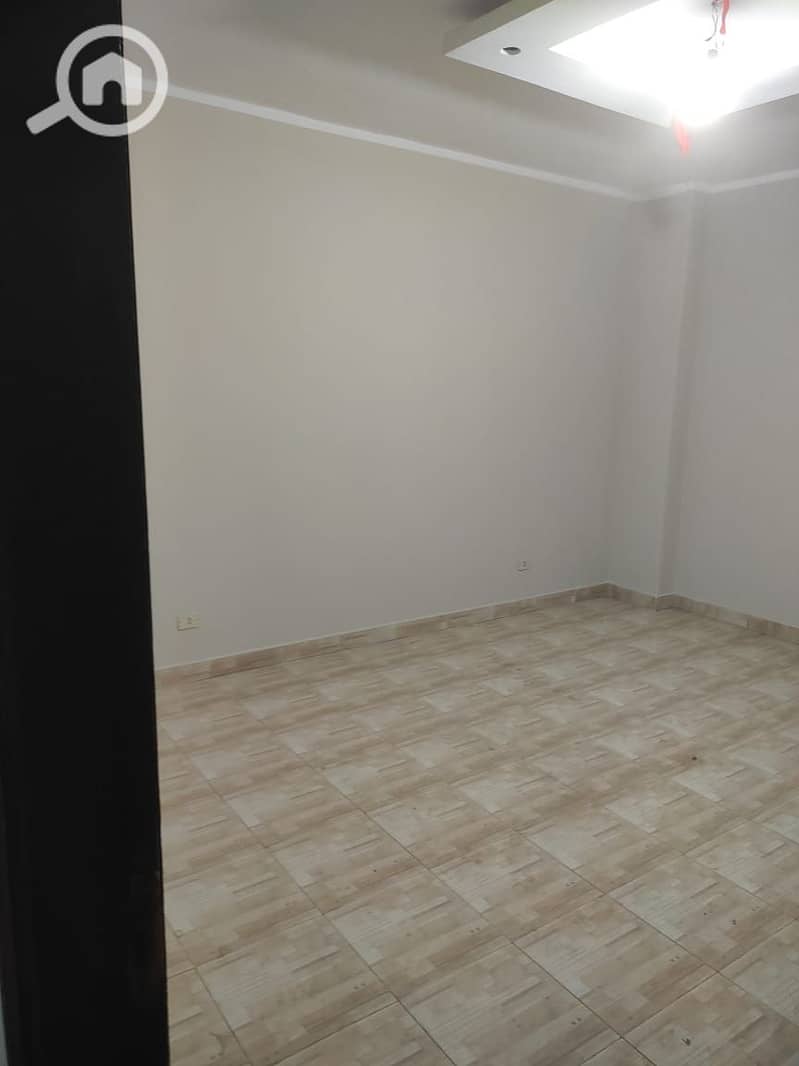 3 WhatsApp Image 2025-12-15 at 12.34. 39_ee5aeff9. jpg