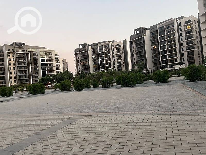 4 9061e4bd-f816-47d9-8683-f5dee1be68fe. jpg