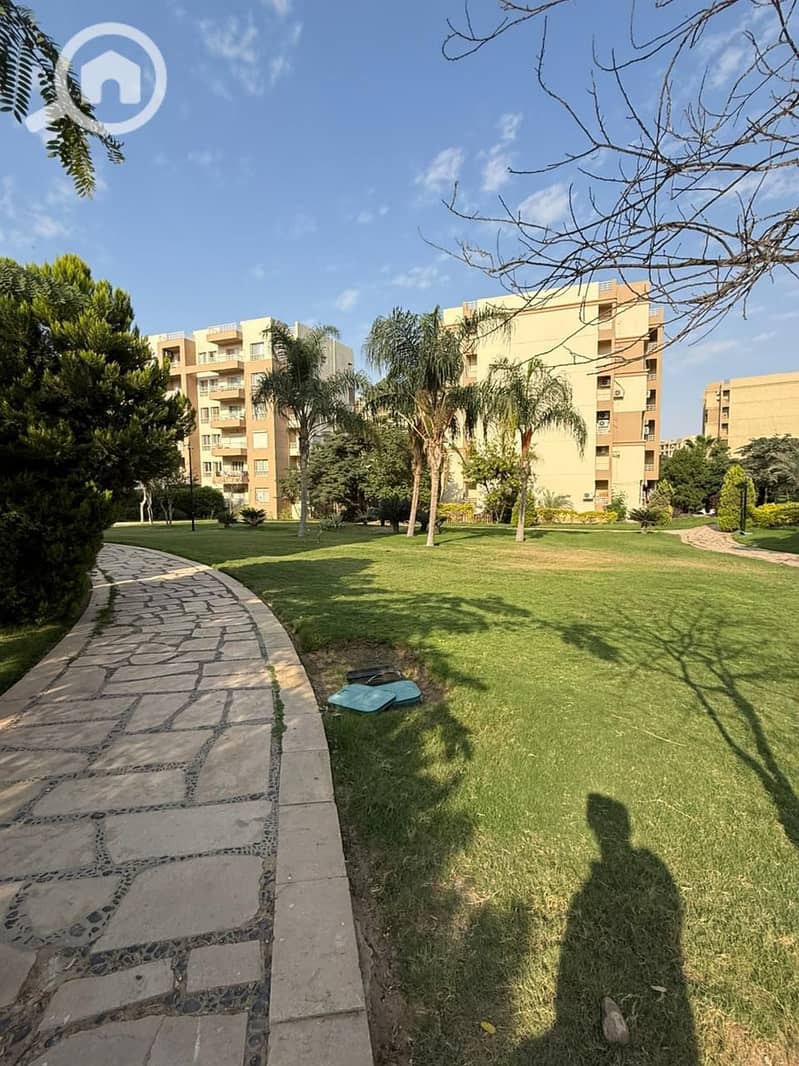 2 6307ae24-f833-4403-927b-43d2de7b0612. jpeg