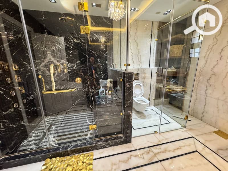 7 002a337d-914b-4598-8b30-d68e84d40094. jpeg