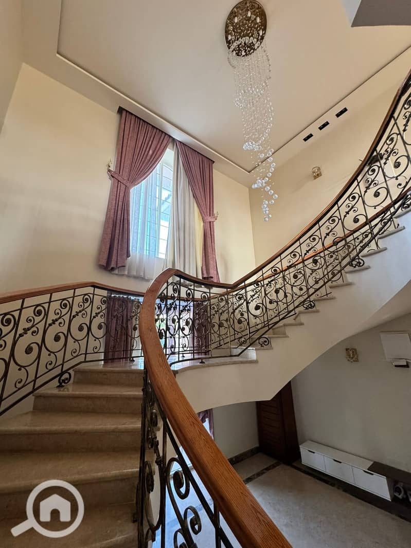 38 567bbdcd-1a3a-4f62-95a7-b9e507e1282d. jpeg