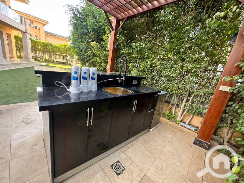 39 664c76e0-323c-4555-a51a-52c16eafeed0. jpeg