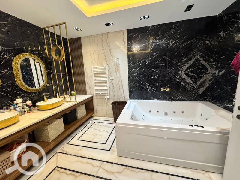 69 d5530cba-9f72-4452-8789-1c59a292536e. jpeg