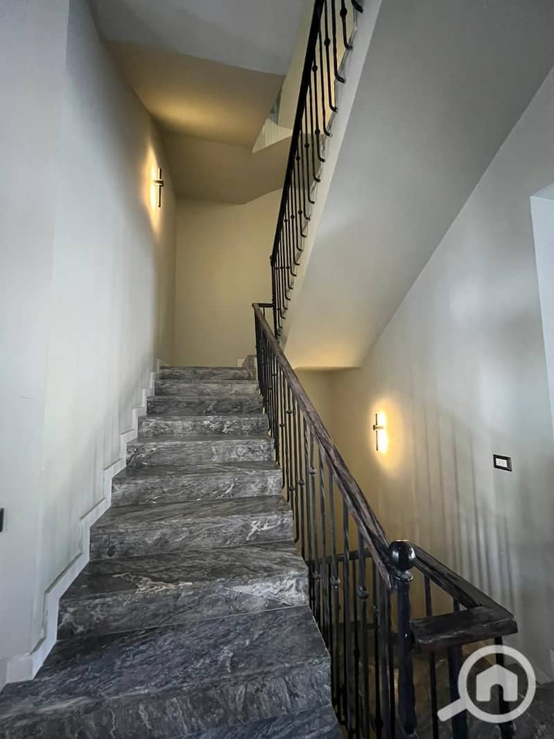 15 c983efb0-9b4a-41a9-a6be-4346f91b6c5d. jpeg