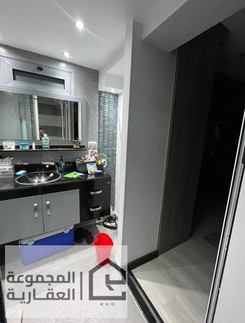 10 cf5a2671-c34e-40bb-8faa-ded20a65c840. jpg