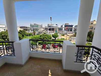 3 Bedroom Flat for Sale in New Cairo, Cairo - IMG-20251215-WA0103. jpg 3 Bedroom Flat for Sale in New Cairo, Cairo - IMG-20251215-WA0103. jpg