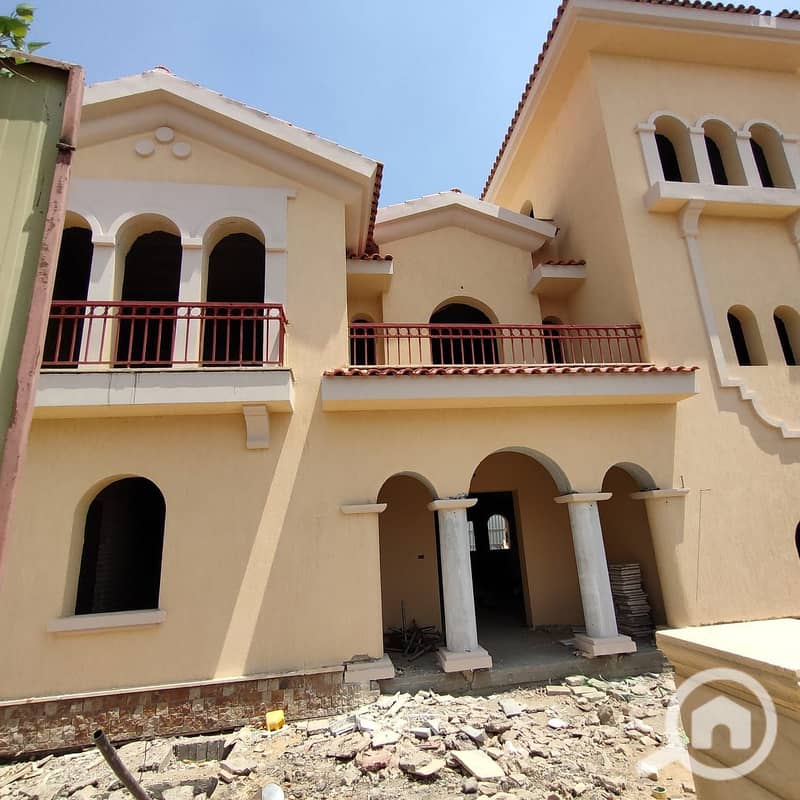 2 f4e26ba4-eb24-48e9-9dfc-1a44324f682c. jpg