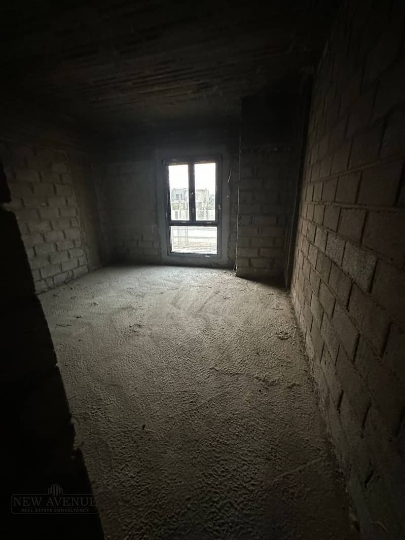 9 WhatsApp Image 2025-12-10 at 14.14. 11_35d8d948. jpg