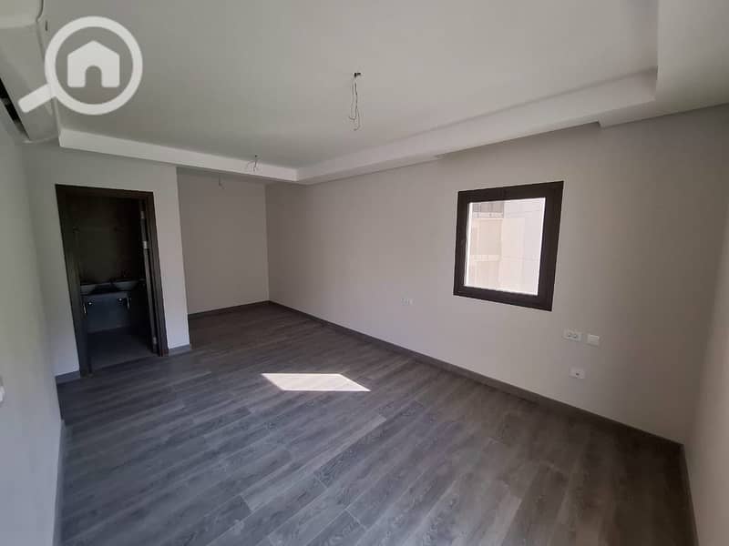 4 WhatsApp Image 2025-12-15 at 11.32. 51 AM. jpeg