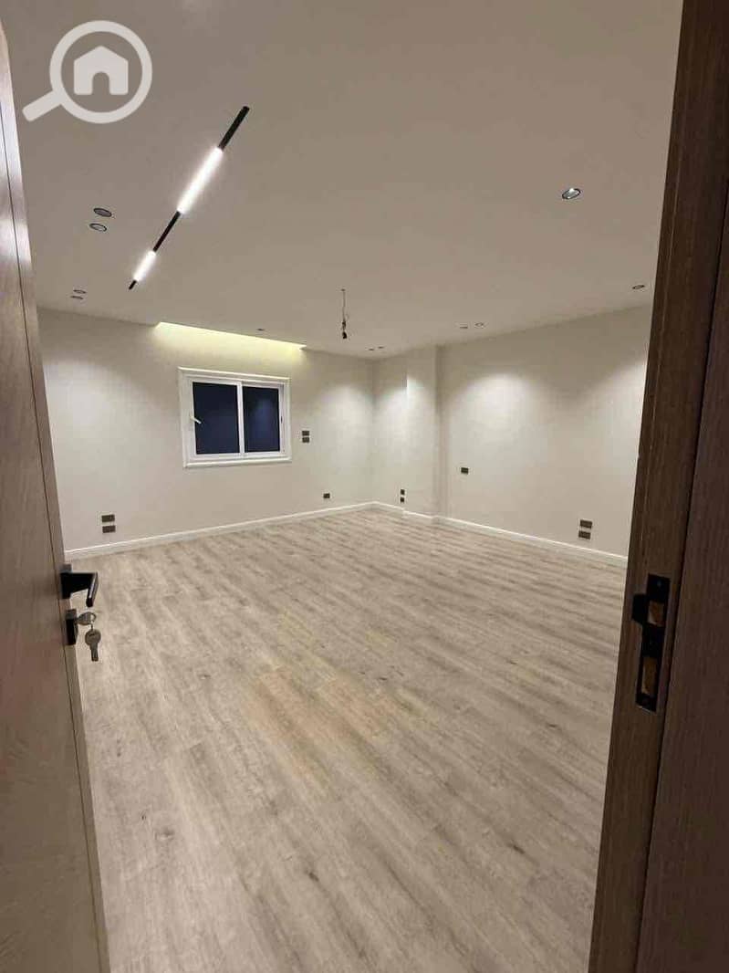 7 a16bf2f6-7b08-4af4-9120-3f30c5ac80ad. jpg