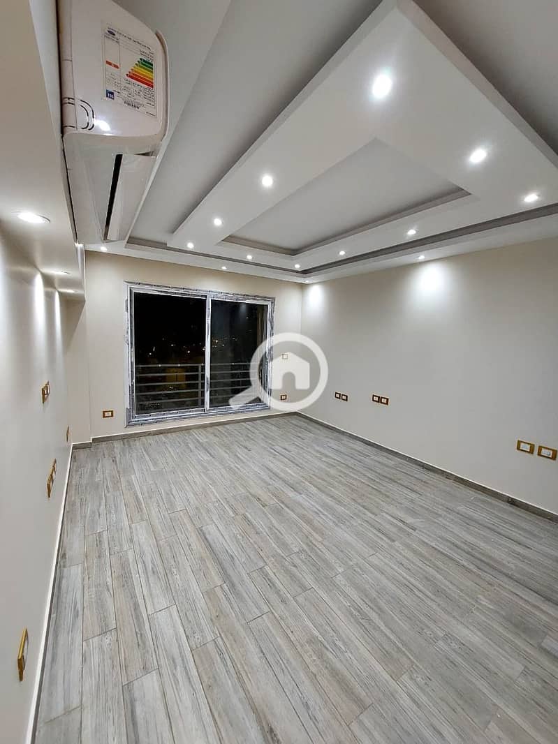 11 WhatsApp Image 2025-12-15 at 13.17. 23_a6be3a97. jpg