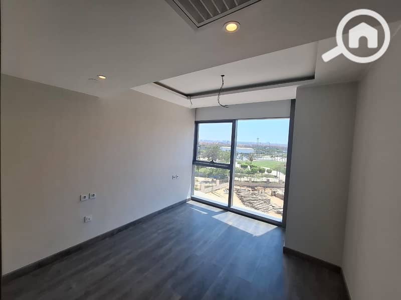 12 WhatsApp Image 2025-12-14 at 4.26. 39 PM (5). jpeg