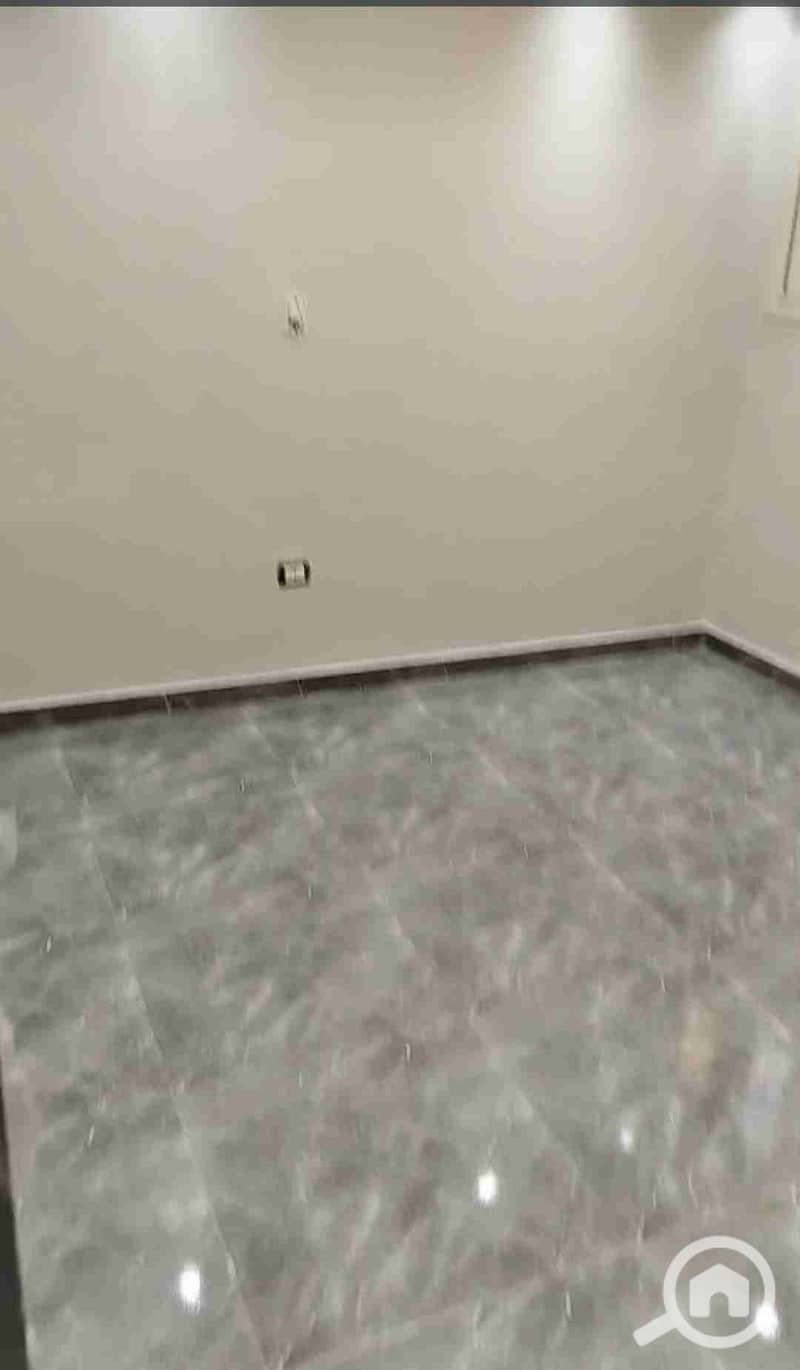 7 ٢٠٢٥١٢١٥_١٣٠٢٥٦. jpg