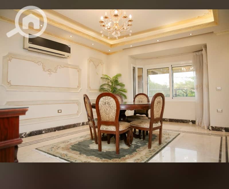 8 8f58bc7f-e8dd-45fd-8db9-c65ed23ac279. jpeg