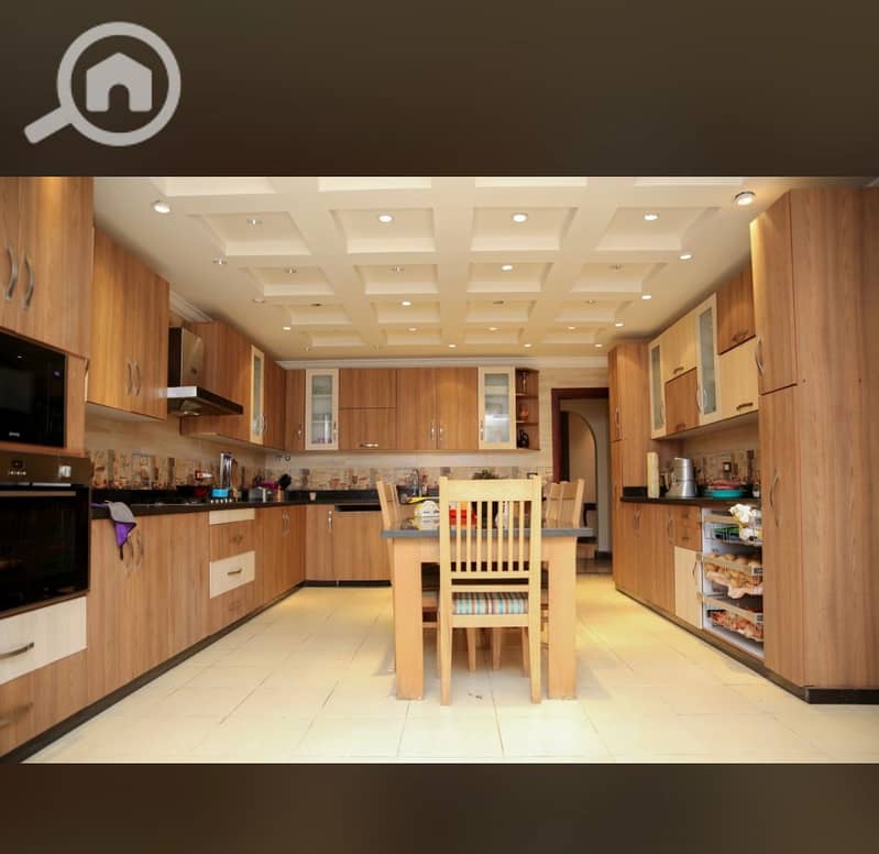 29 c205941e-e3c8-495f-b08f-6ea293f7d597. jpeg