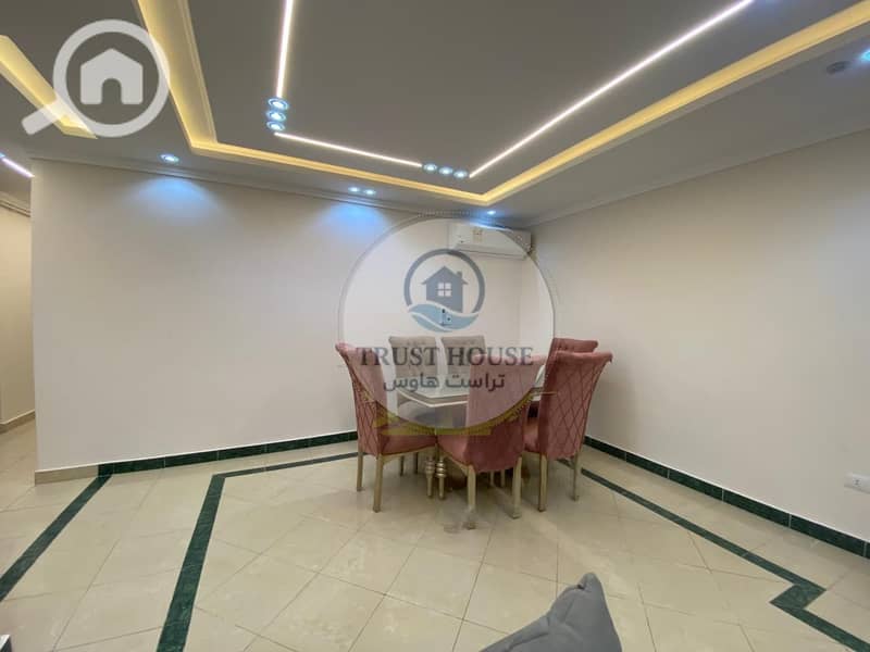 5 WhatsApp Image 2025-11-28 at 15.59. 51 (1). jpeg