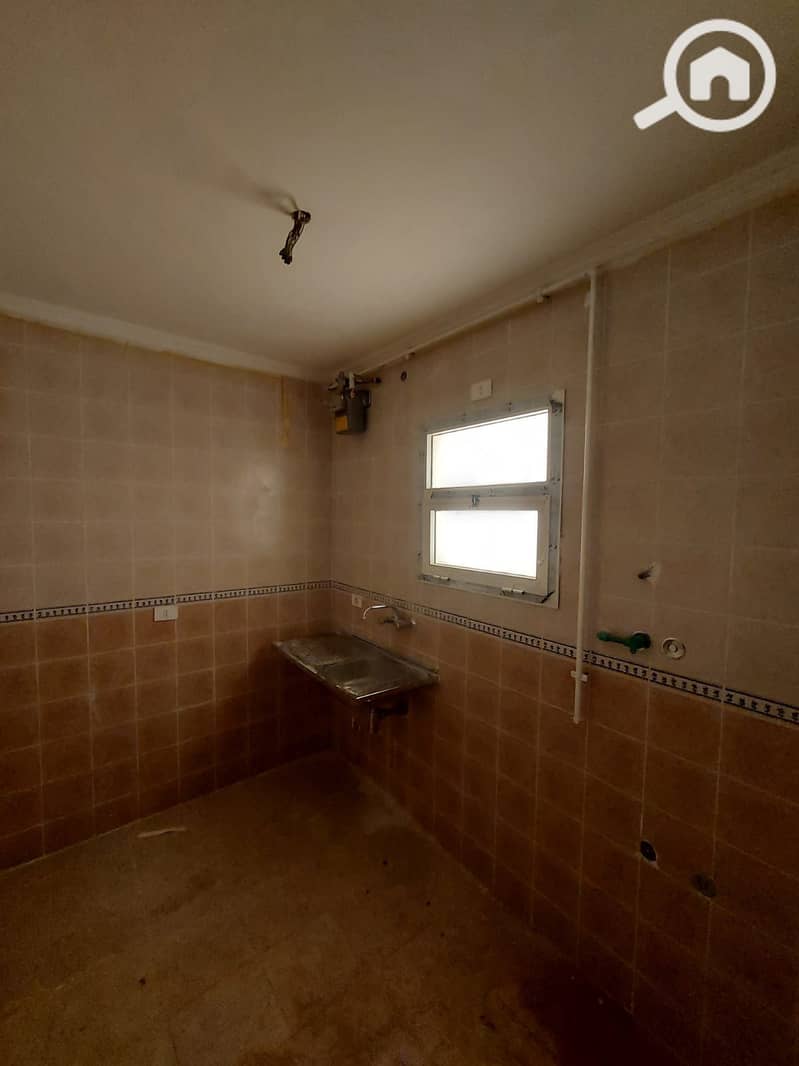 13 f1ee994f-4eb1-4f2c-8db3-502fa0aa6d24. jpeg