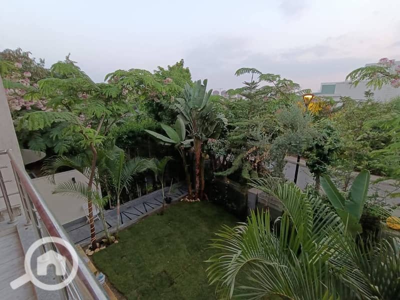 7 e3c9c07a-824b-4ca5-8948-5cb877a016da. jpeg