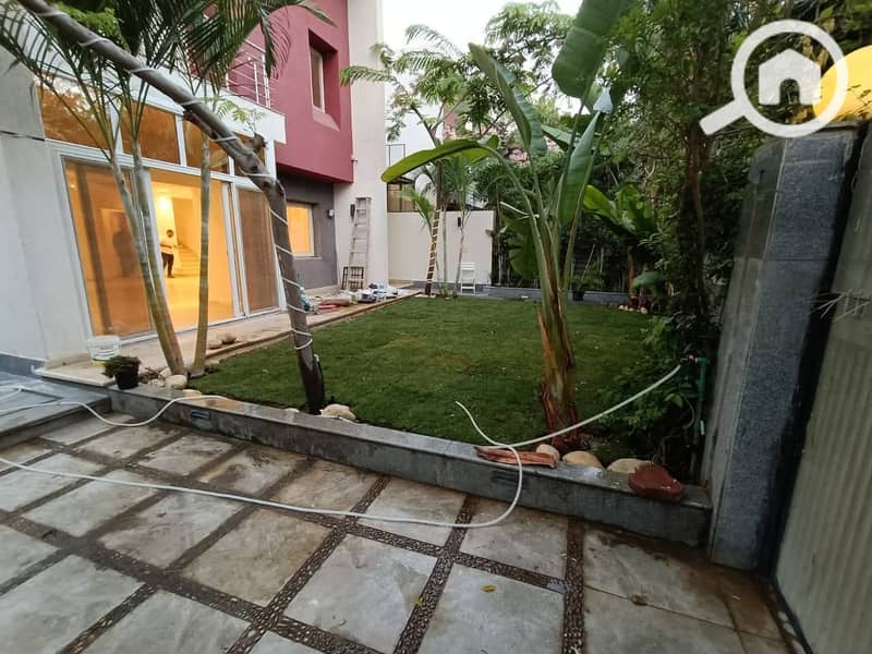 10 f0030cdd-6937-4a4c-a2ec-e34428e8a62a. jpeg