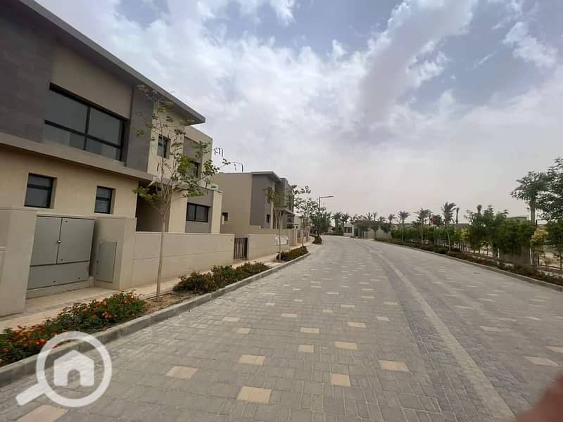 7 488496148_2069052330185235_5091954440111577437_n. jpg