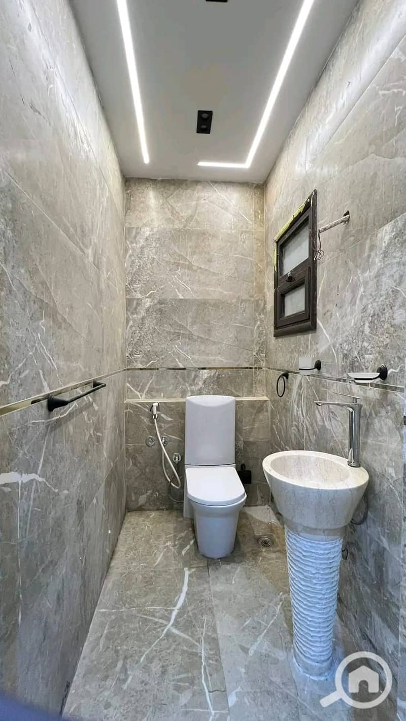 9 501862e0-60b8-4399-b4ab-a011ce94fe59. jpeg