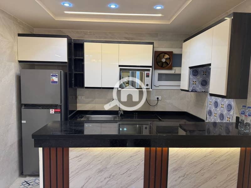 9 motion_photo_7841400870449288310. jpg