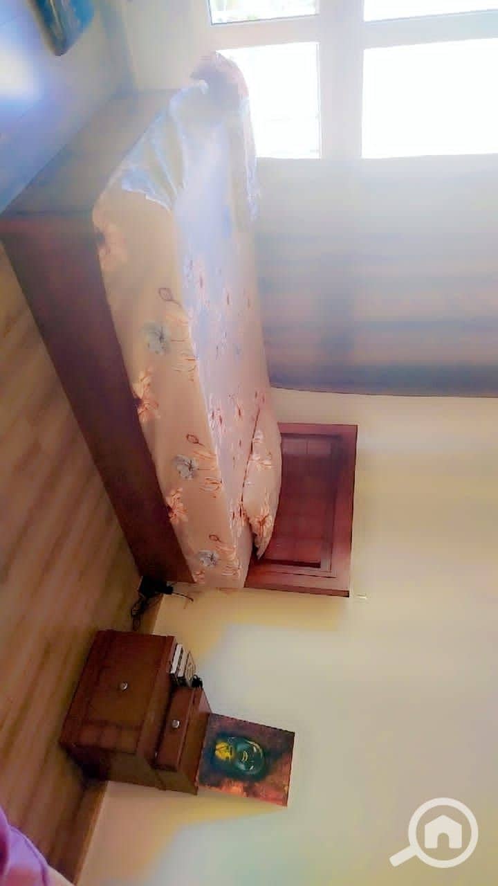 3 799eb4cd-4239-4441-b7ff-0d5271e890a0. jpg