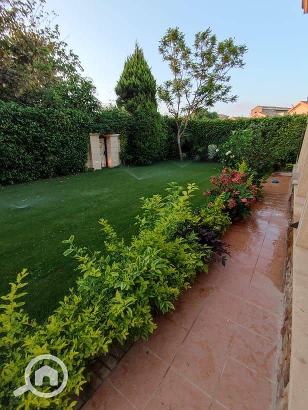 19 c58652d6-ae34-4a83-9c62-8d80c49dc96f. jpg