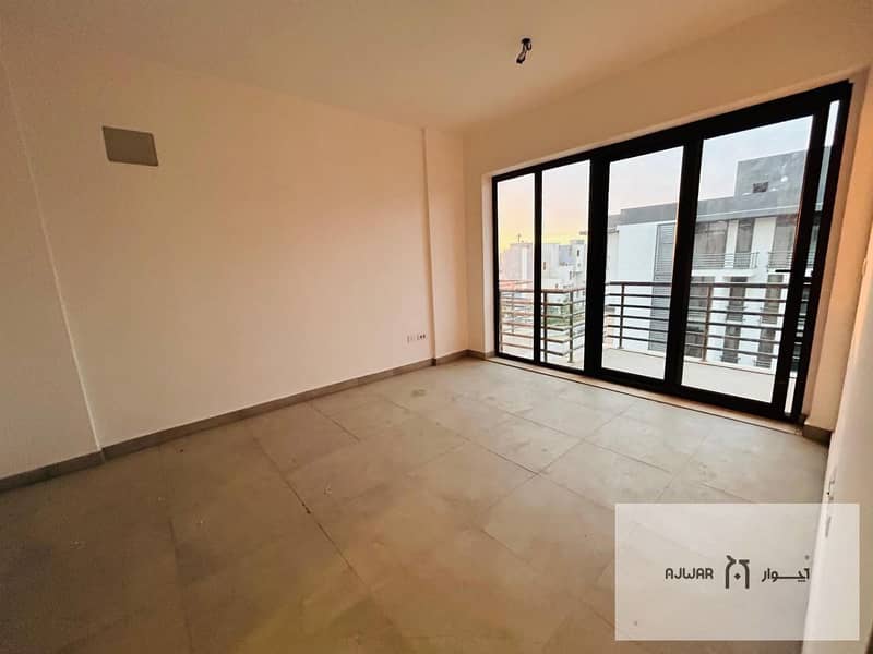 8 a9f2ef4d-27df-48d7-b6e9-efef21ba874d. jpg