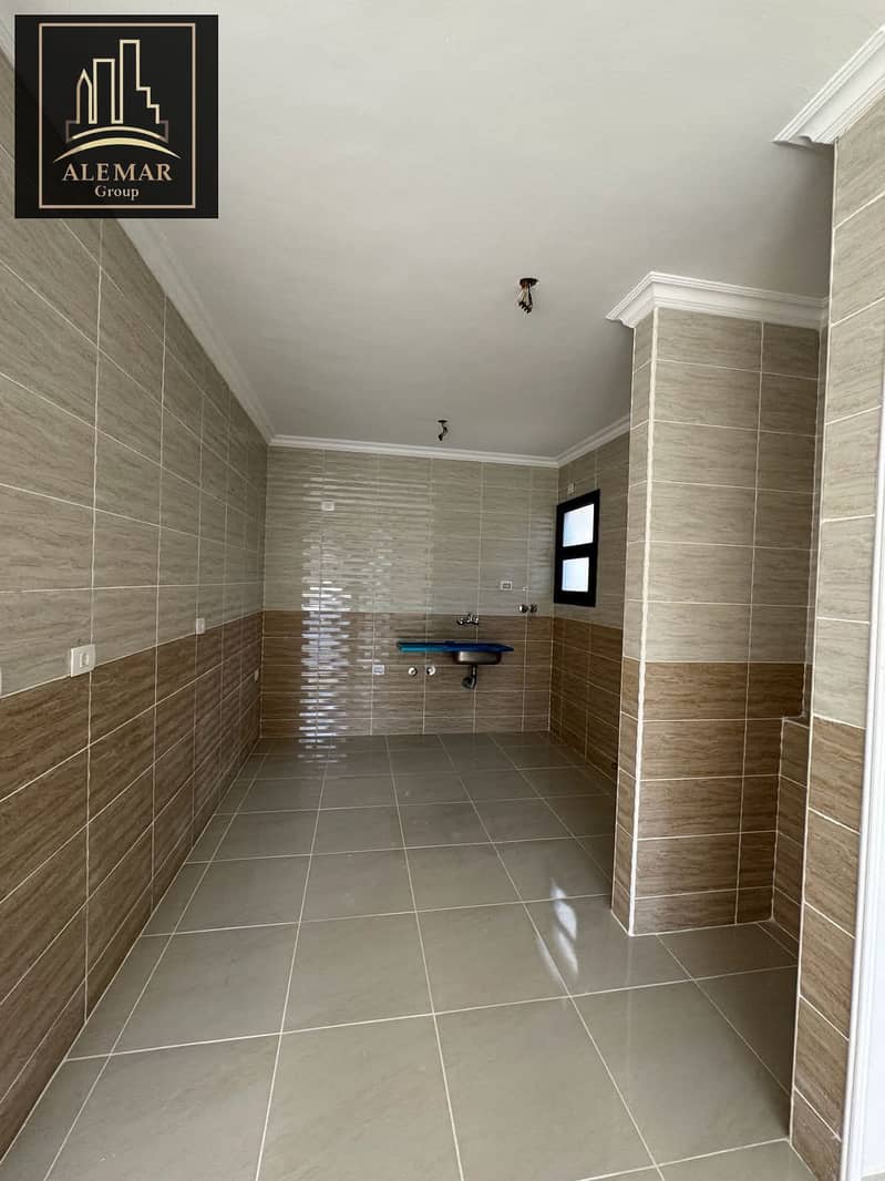 5 bc490355-b984-4814-8df2-fb762afed9bf. jpg