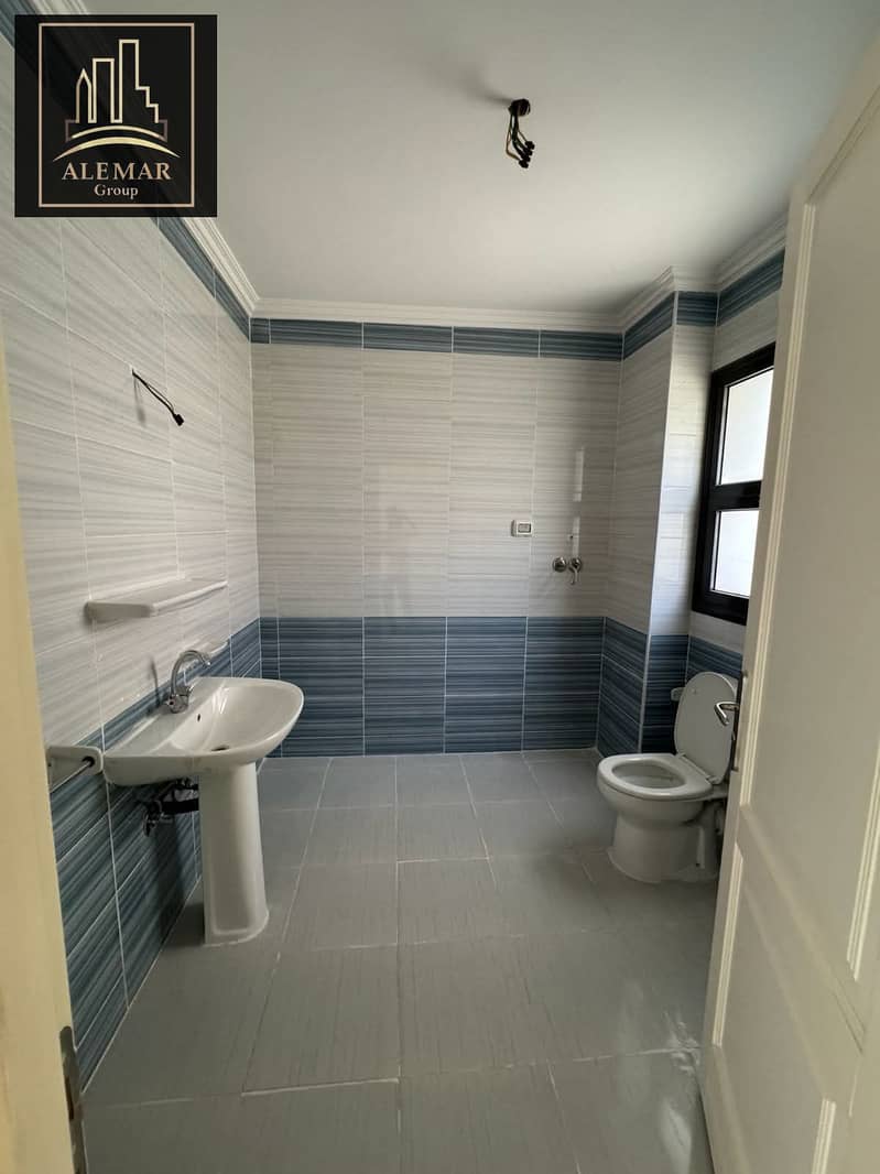 6 ccf792eb-749a-4c79-9ec2-40a57fdb7803. jpg