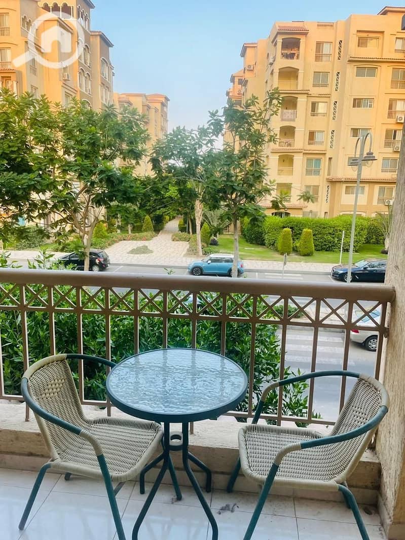 3 e8f37d7f-f51b-4d67-bf40-84f3e95c6b82. jpg