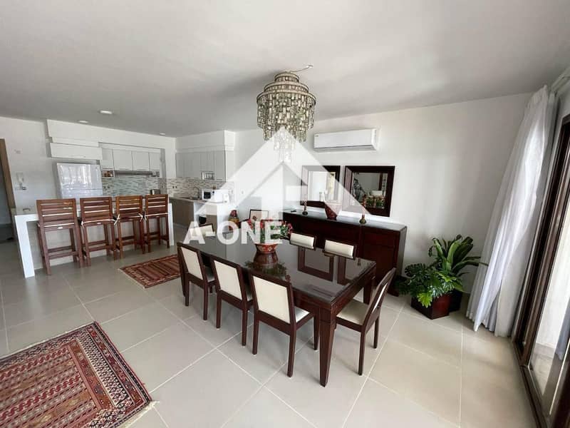 10 aaa839da-2269-4aa8-a510-ba88d5336880. jpg