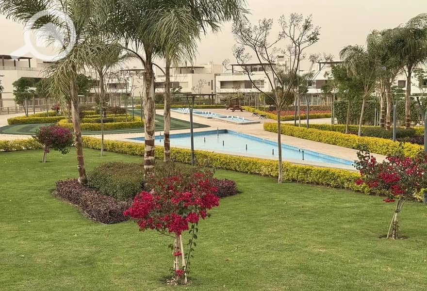 8 7219939-653eao. JPG