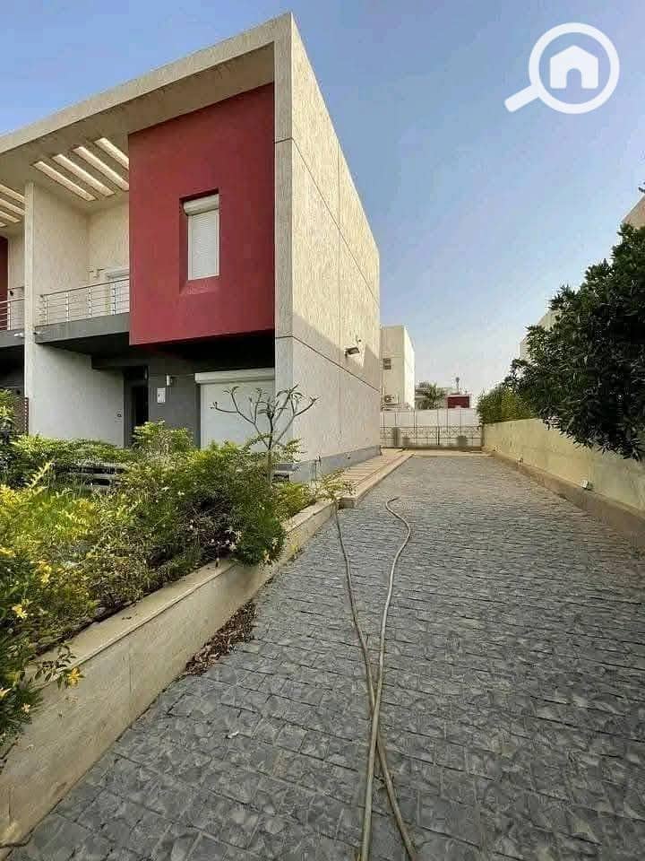 7 152720b7-452a-4d4f-9e44-6aca01ac90f8. jpeg