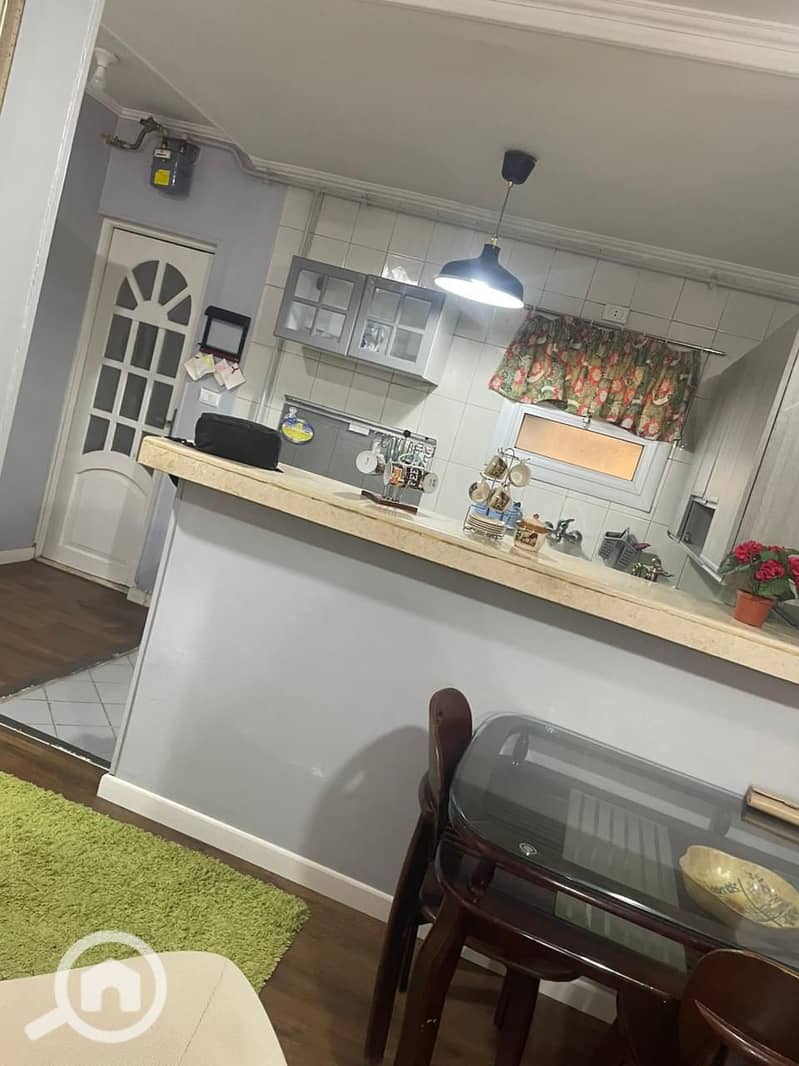 7 b6c885c5-e8d9-4232-8dc5-9cf3b6b3bd2d. jpeg