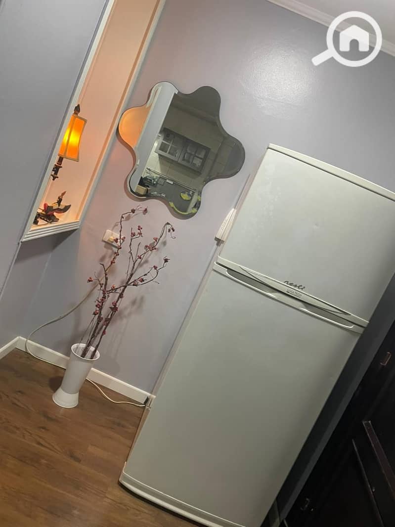 10 0735e8ef-095d-4eef-b26a-06e71562143b. jpeg