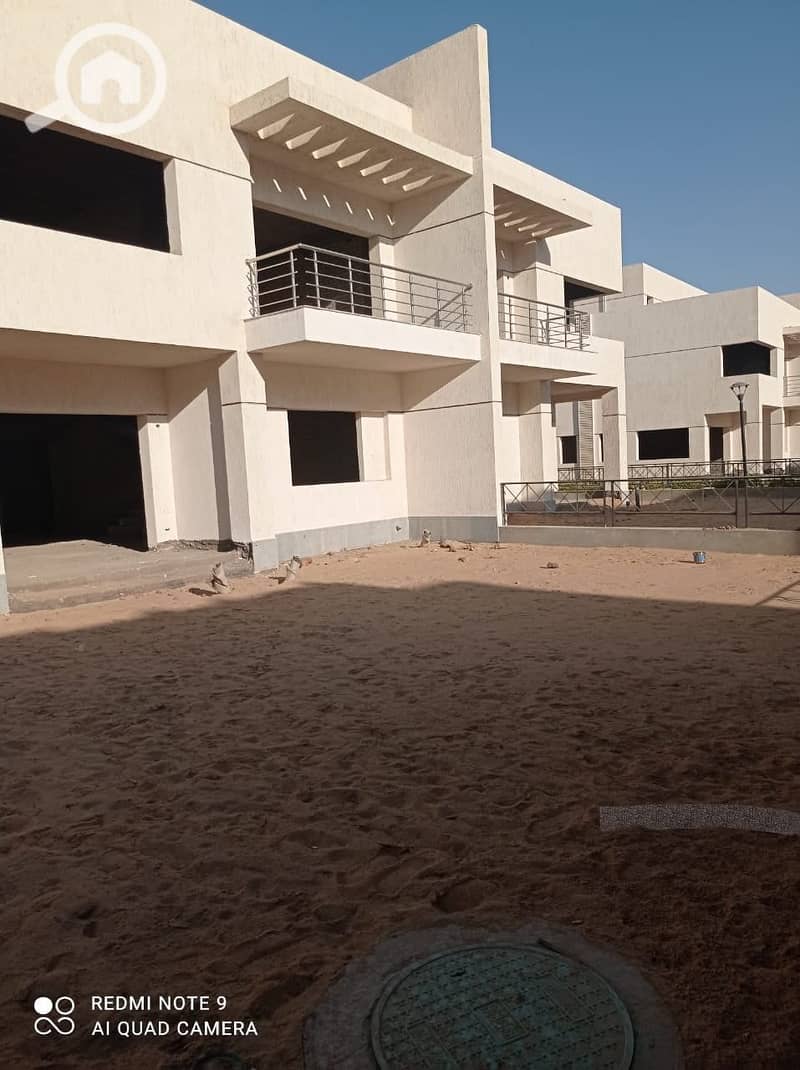 7 237898022_1034285210697061_7881752420488836248_n. jpg