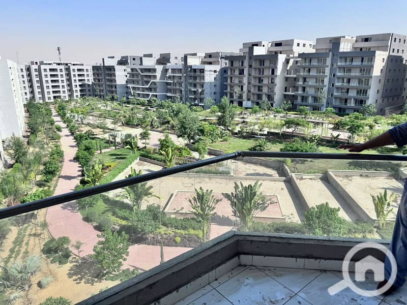 2 70a0e664-d22a-4687-8484-284d2bbc00f5. jpg