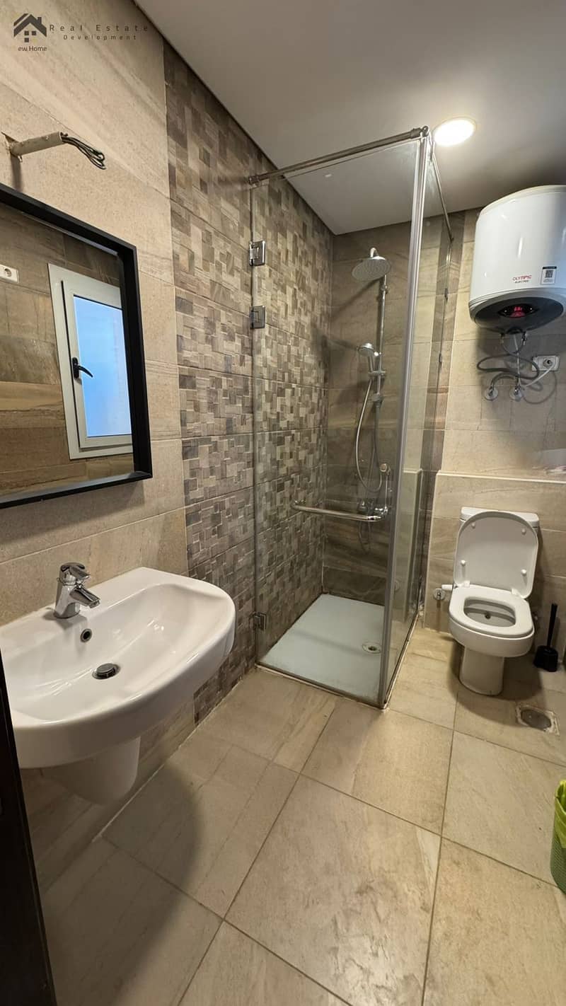 8 WhatsApp Image 2025-12-14 at 12.33. 15_16036632. jpg