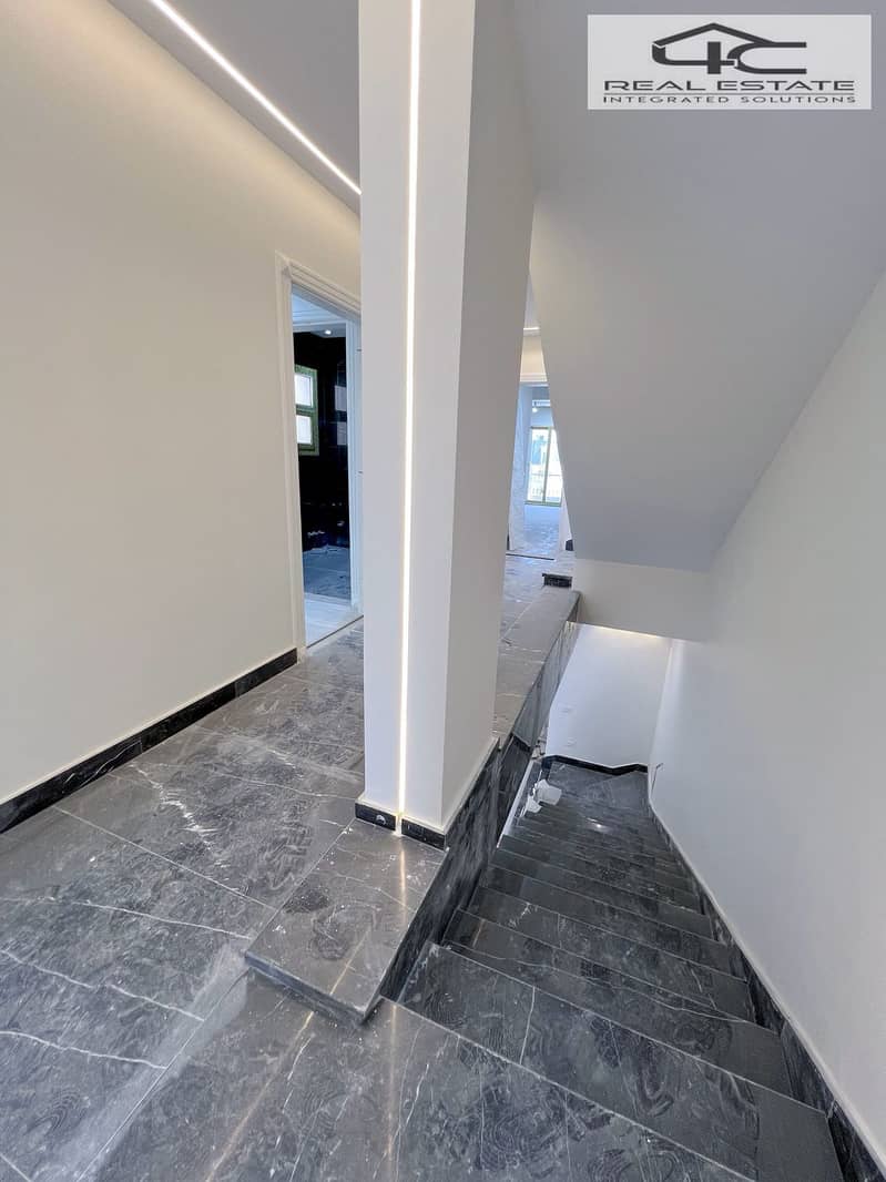 4 WhatsApp Image 2025-12-15 at 13.53. 28. jpeg