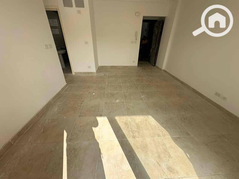 2 1ccb26b5-5461-453a-9755-b9337f4a8651. jpg