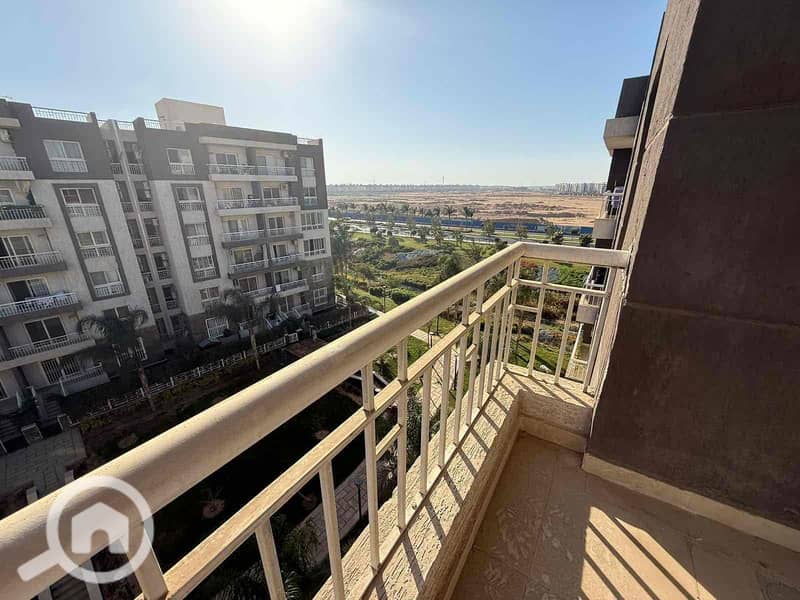 4 cbbd0b88-526f-4ef9-a956-e610ba95a170. jpg