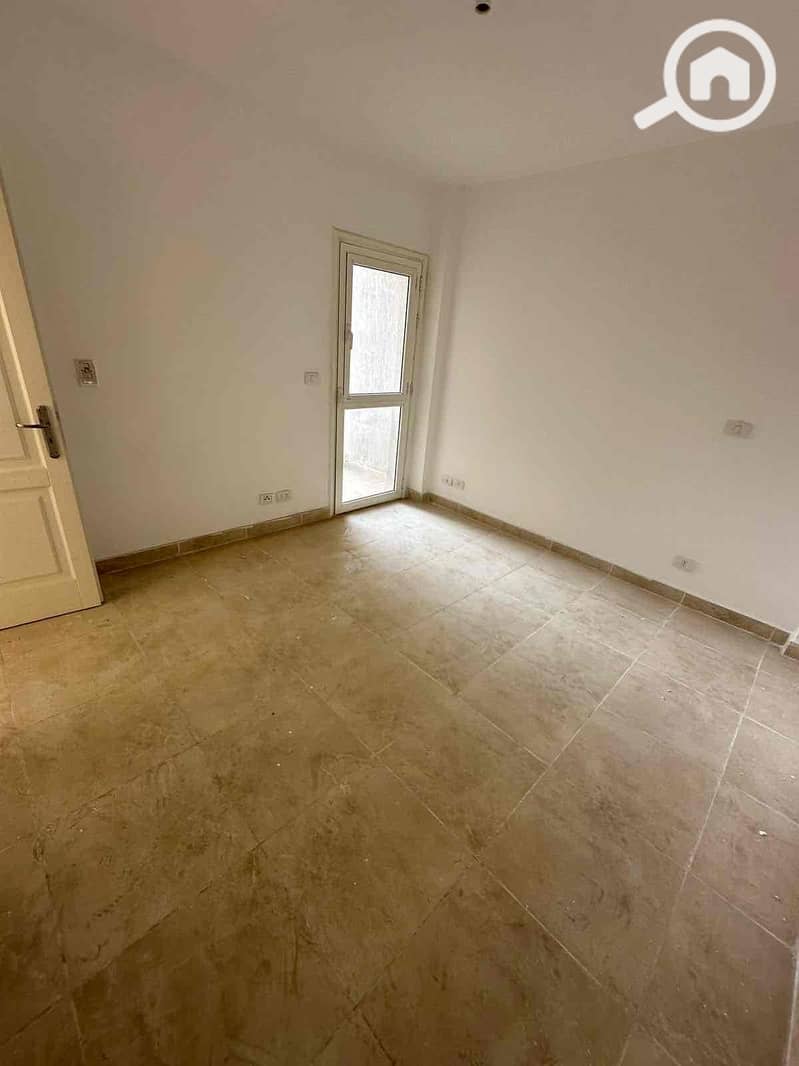 10 7d040693-c277-4cbd-8718-5fc452f2fe40. jpg