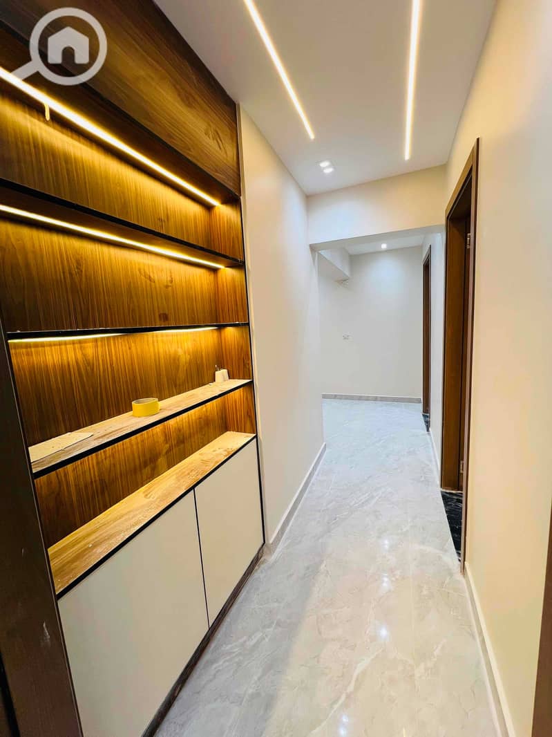 6 fa76241a-c4ac-4644-bbaf-40e1b1a2940c. jpg