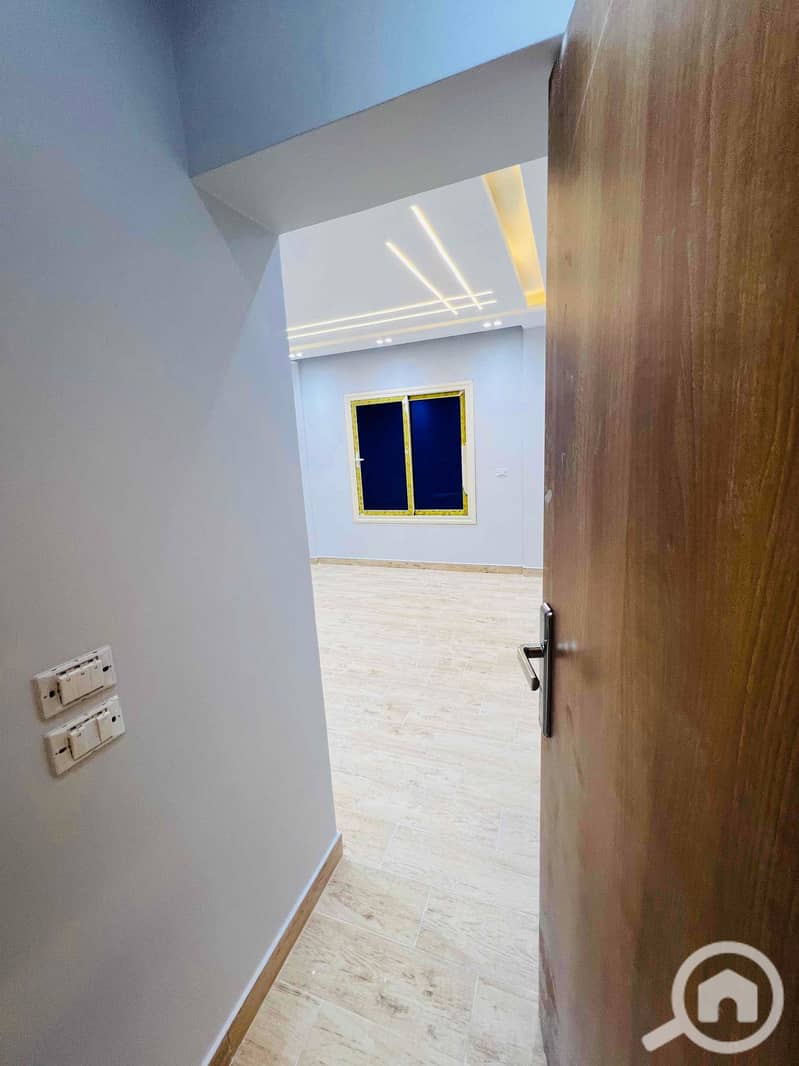 13 a45f721b-9af4-43ce-bea7-4db634e19d1b. jpg