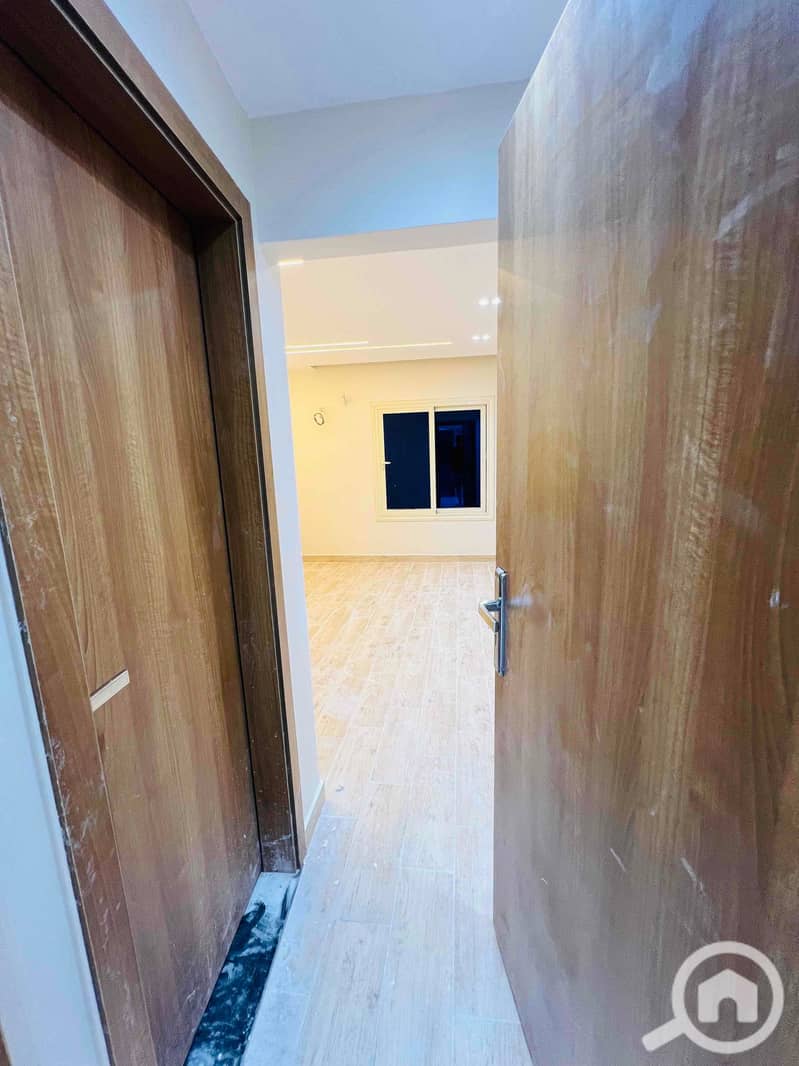 15 b0b606aa-56d9-4597-8daa-7deccfe52537. jpg