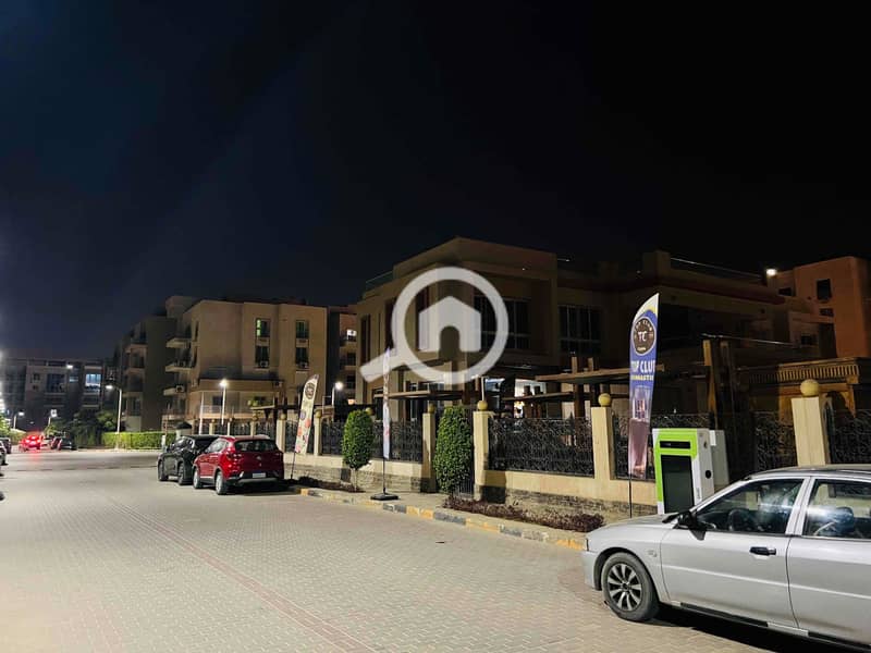 22 afe4802a-e1a1-4eb1-b4fa-77c42ba5e82f. jpg