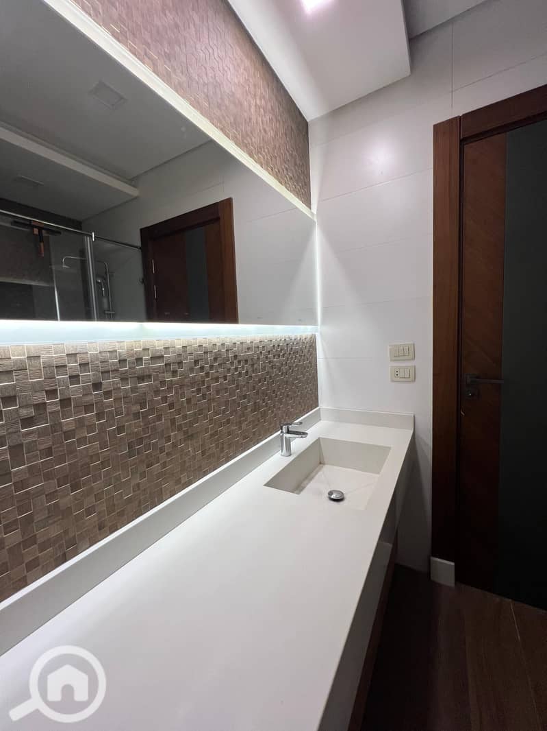 11 IMG-20251215-WA0049. jpg