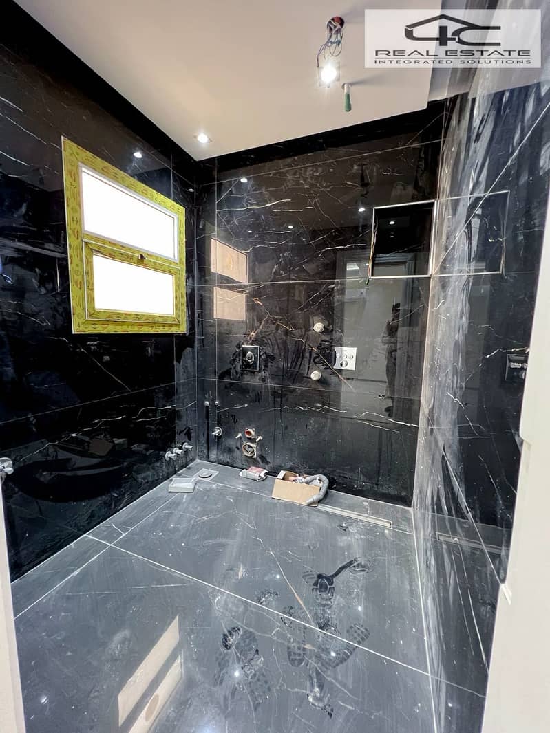 6 WhatsApp Image 2025-12-15 at 13.53. 29 (1). jpeg